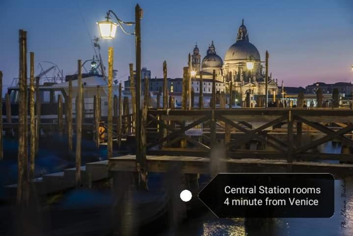Central Station Rooms Mestre Exterior foto